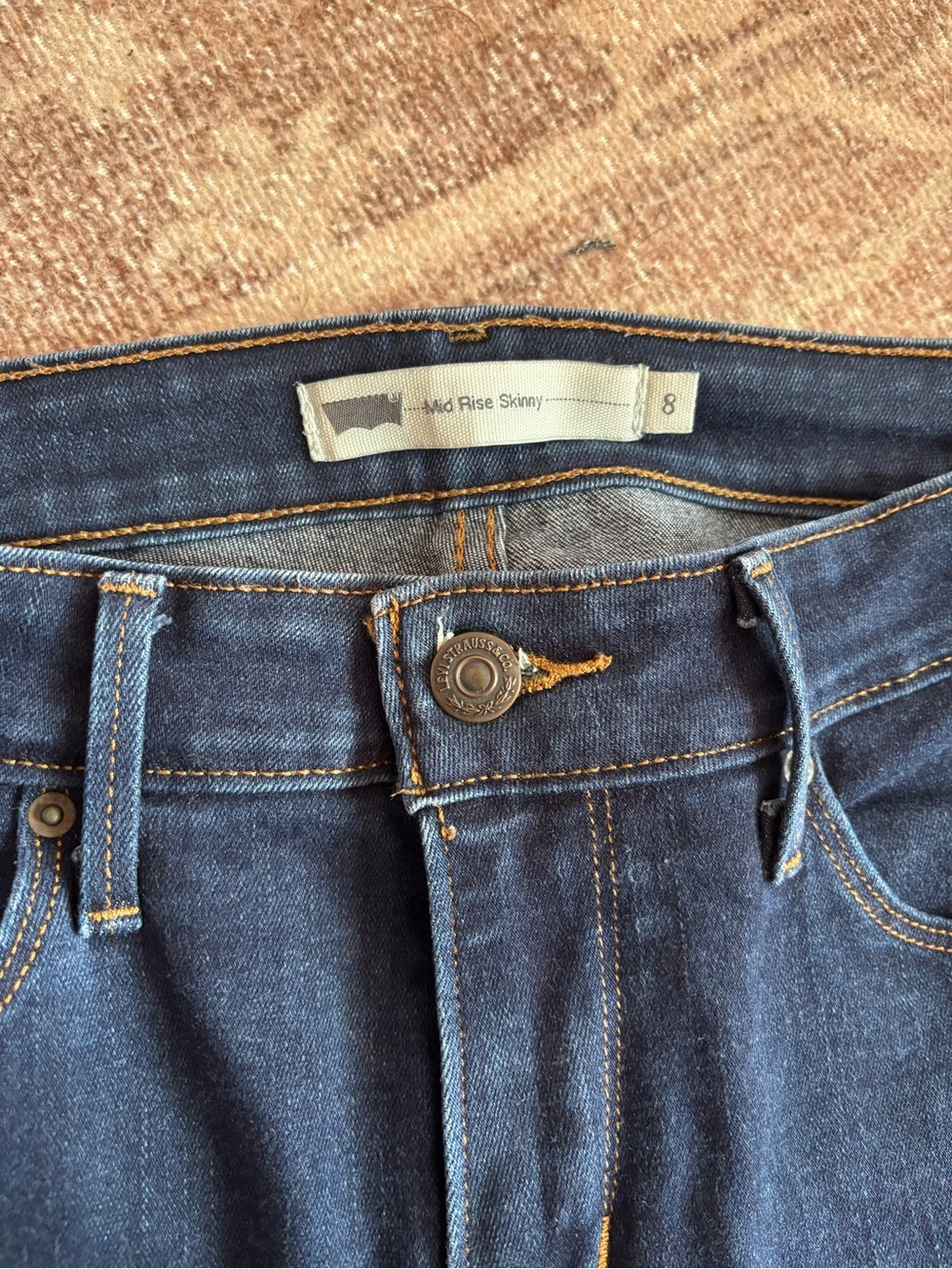 Levi's Skinny Mid Rise Women's Jeans 8 - Picture 2 of 5